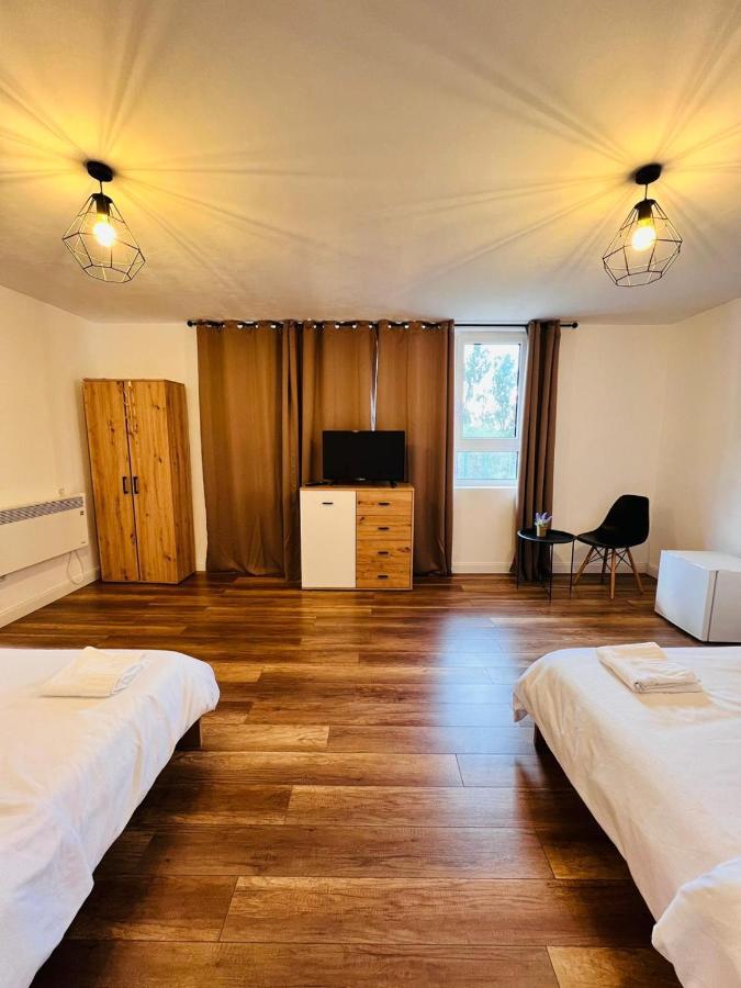 Master Adventure Guest House Vadul lui Carol II Exterior foto